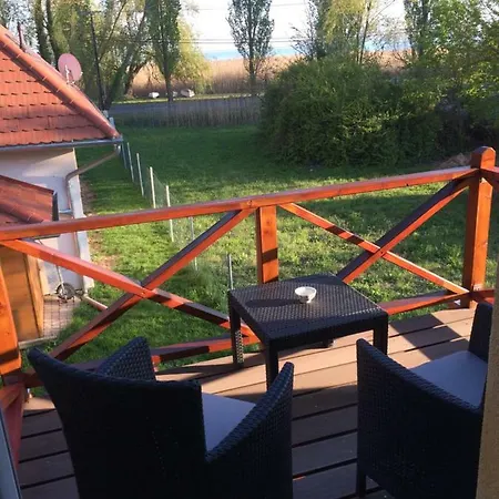 Mellet Levo, Csendes, Kenyelmes Haz بيت للعطل زيغليجيت
