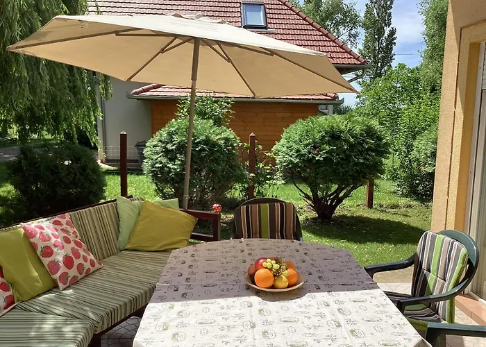 Mellet Levo, Csendes, Kenyelmes Haz Case de vacanță