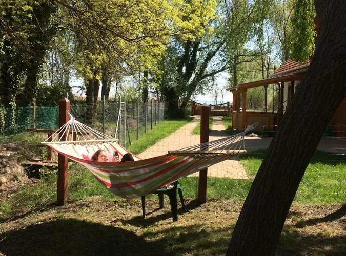 Mellet Levo, Csendes, Kenyelmes Haz Case de vacanță Szigliget